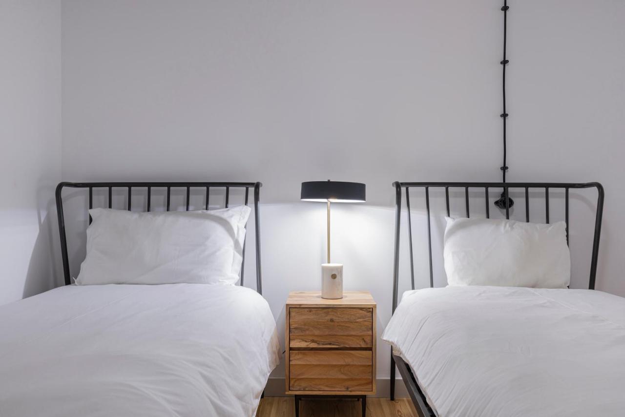 Glamorous 3Bdr Apartment In City Center By Lovelystay Lisboa Ngoại thất bức ảnh
